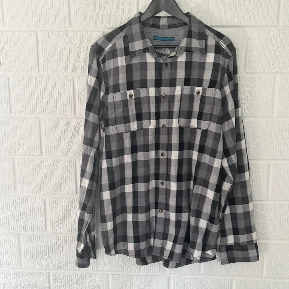 The North Face Men’s Arroyo Plaid Flannel Long Sleeve Button Down - Size Large